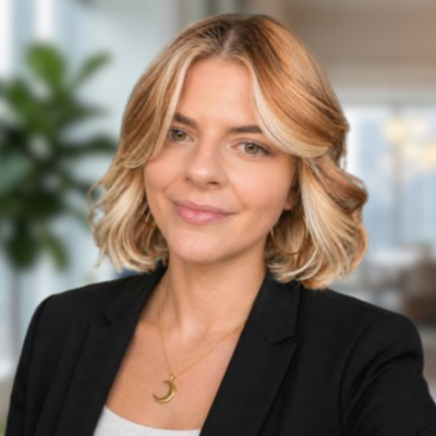 Headshot of Kayla Wagner