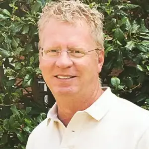 Headshot of Scott Dupuis
