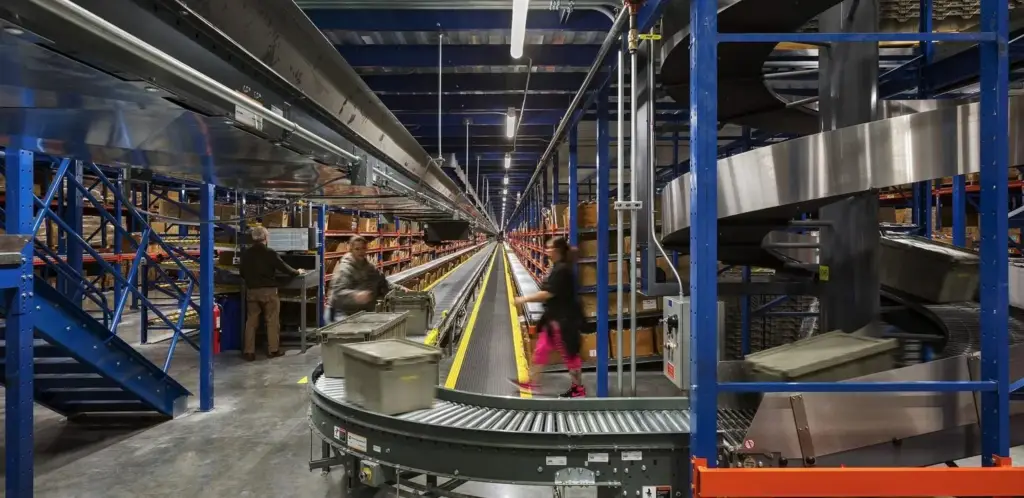 Dollar General distribution center with conveyor belts and racking